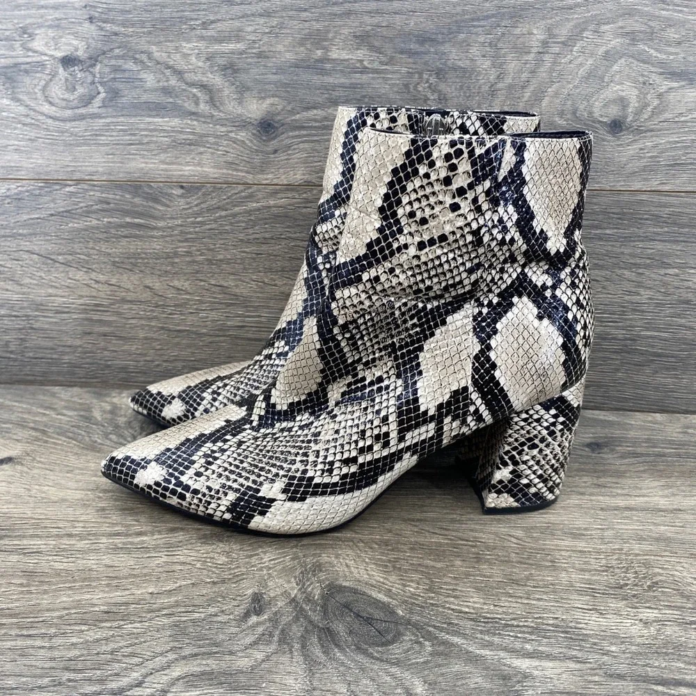Marc Fisher Retire 2 Ankle Boots Womens 8.5M Snakeskin Pointed Toe Block Heel